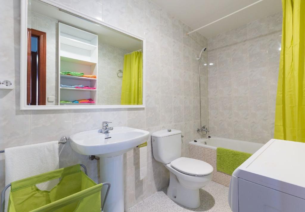 Malagaonbeach 1 - Two Bedrooms - Up To 3 People - 10 Meters Beach Rom bilde