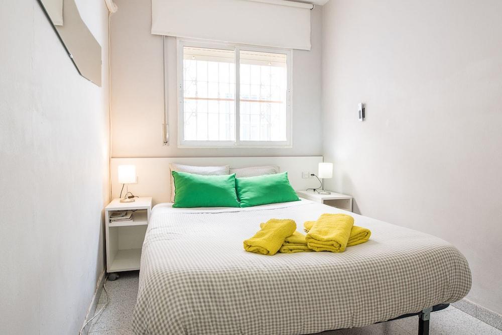 Malagaonbeach 1 - Two Bedrooms - Up To 3 People - 10 Meters Beach Eksteriør bilde